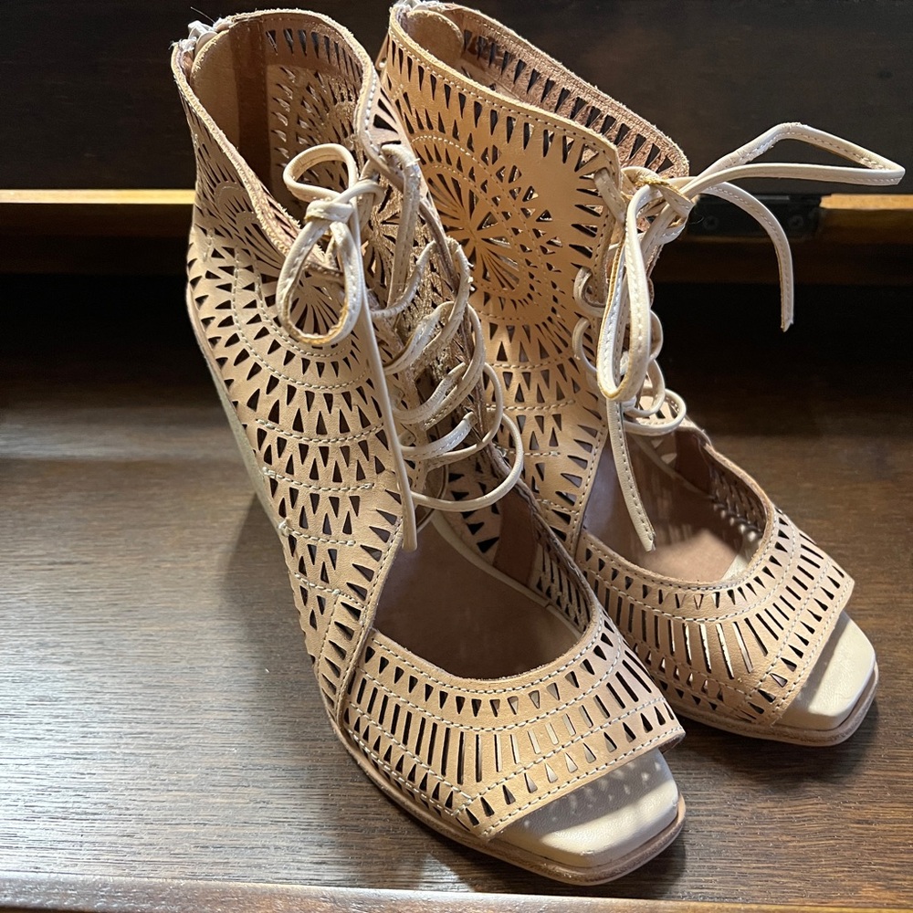 Jeffrey Campbell Tan Lace-Up Cutout Wedges